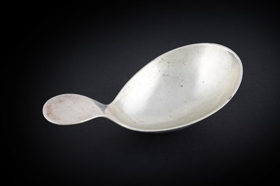 Lot 171 - An early 19th Century unascribed silver caddy spoon plain