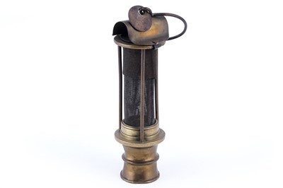 Lot 208 - A 19th Century ‘Fireman's Davy’ lamp