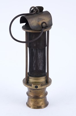 Lot 208 - A 19th Century ‘Fireman's Davy’ lamp