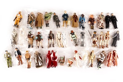 Lot 153 - A collection of Star Wars original LFL action figures