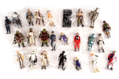 Lot 152 - A collection of Star Wars original action figures