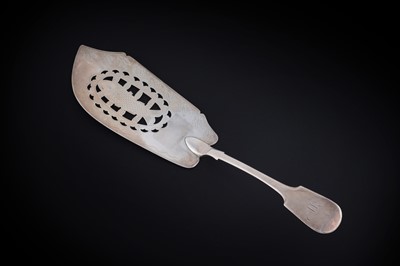 Lot 199 - A George IV Scottish provincial silver fish slice