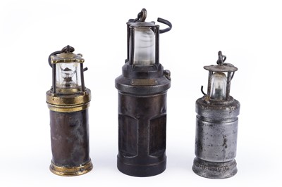 Lot 175 - A Patterson ‘Type G.4.’ electric lamp