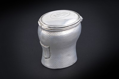 Lot 292 - A William IV silver “Scottish market” snuff mull