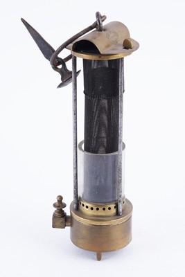 Lot 270 - A 19th Century ‘Jack Davy’ lamp