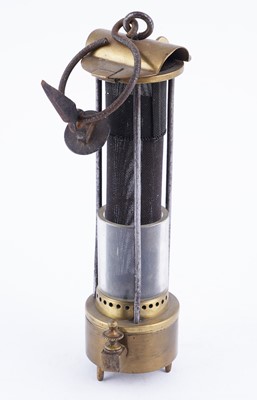 Lot 270 - A 19th Century ‘Jack Davy’ lamp