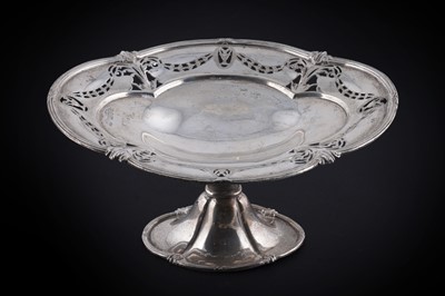 Lot 119 - An Edwardian silver pedestal dish or tazza