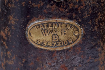 Lot 166 - A collection of lamp parts