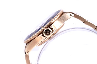 Lot 406 - Rolex Oyster Perpetual Date Submariner: an 18ct yellow gold cased automatic wristwatch