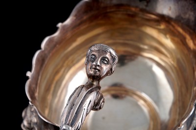 Lot 57 - A late George II small silver sauceboat