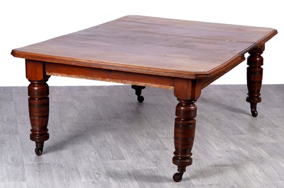 Lot 69 - A Victorian mahogany extending dining table