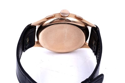 Lot 420 - Longines: an 18ct yellow gold cased manual wind chronograph wristwatch
