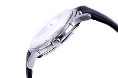 Lot 411 - Omega Constellation: a stainless steel cased automatic wristwatch