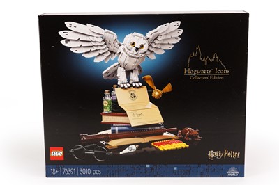 Lot 116 - A boxed Lego set 76391 Hogwarts Icons Collector’s Edition