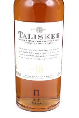 Lot 569 - Talisker 10 Year Old Isle Of Skye Single Malt Scotch Whisky