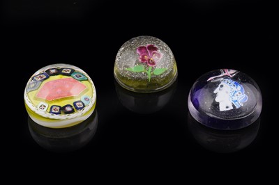Lot 272 - Three glass paperweights