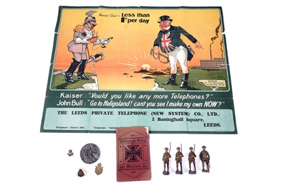 Lot 247 - A selection of militaria