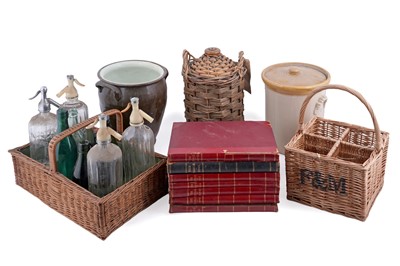 Lot 217 - A collection of kitchenalia
