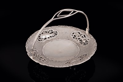 Lot 339 - A Chinese silver bonbon dish