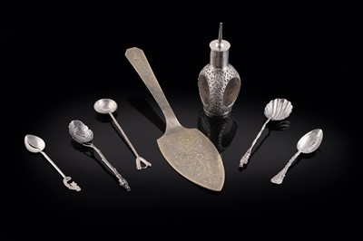Lot 342 - A small group of Asian silver