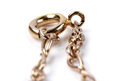 Lot 12 - A 9ct gold cruciform pendant necklace