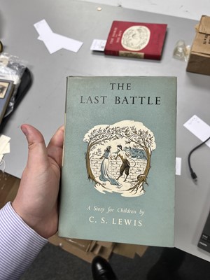 Lot 12 - Lewis (C. S.), The Last Battle, first edition