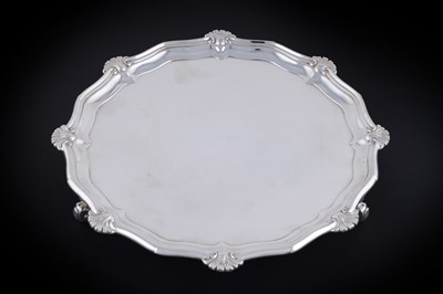 Lot 122 - A George V silver salver of shaped circular outline