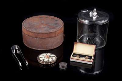 Lot 513 - An early 20th Century electroplate biscuit jar; and other items