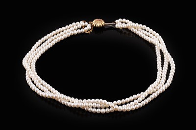 Lot 391 - A modern three-strand cultured pearl necklace