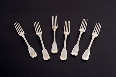Lot 231 - A set of six George IV silver thread fiddle pattern table forks