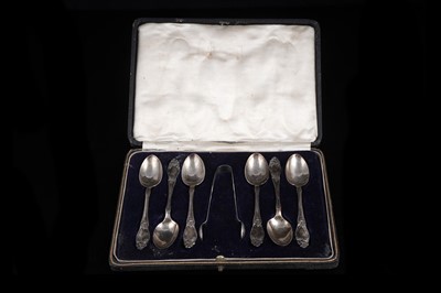 Lot 520 - A cased set of six Great War period teaspoons and sugar tongs