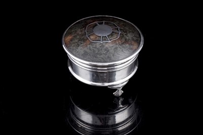 Lot 558 - A George V silver and tortoiseshell ring box | 1919