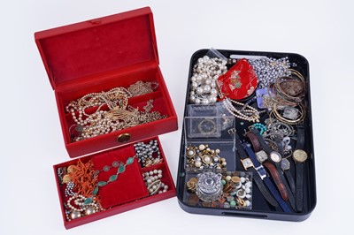 Lot 386 - 20th Century costume jewellery
