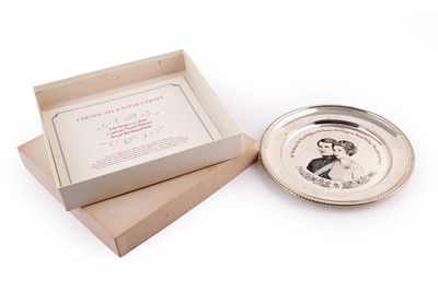 Lot 512 - A John Pinches "Princess Anne and Captain Mark Phillips Royal Wedding" commemorative plate
