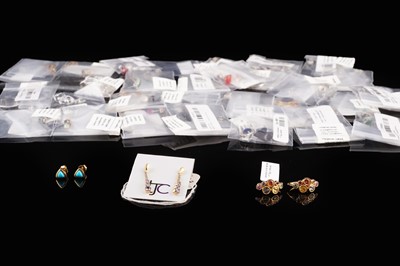 Lot 430 - A selection of gemstone earrings