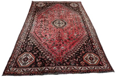 Lot 114 - An early to mid-20th Century Qashqai carpet