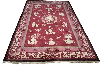Lot 112 - A mid-20th Century Chinese rug by Hang-kenh