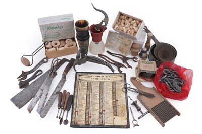 Lot 222 - A selection of kitchenalia