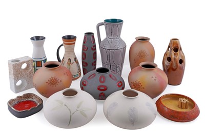 Lot 287 - A collection of 1970s West German and other ceramics