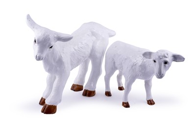 Lot 268 - Two early 20th Century French Bavent statues of lambs