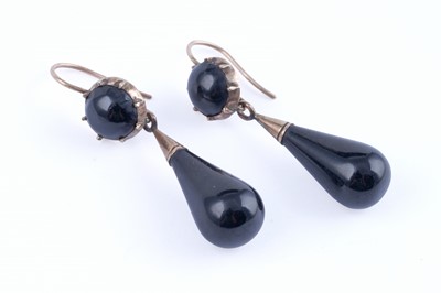 Lot 399 - A pair of Victorian Grand Period pendant jet earrings