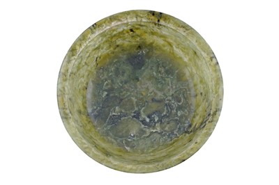 Lot Spinach jade bowl and stand