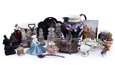 Lot 224 - A collection of ceramics, glass and plated items