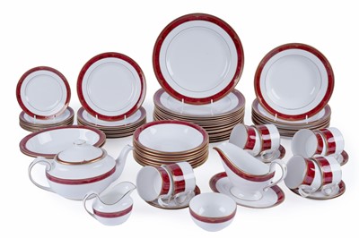 Lot 236 - A Spode ‘Bordeaux’ pattern dinner and tea service