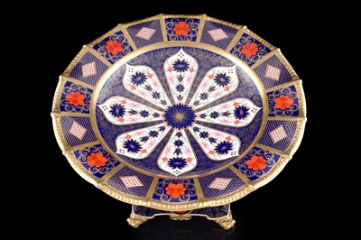Lot 409 - A large Royal Crown Derby comport