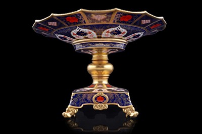 Lot 409 - A large Royal Crown Derby comport