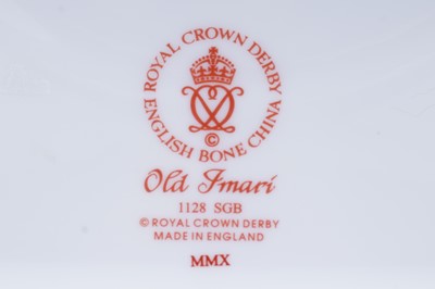 Lot 409 - A large Royal Crown Derby comport