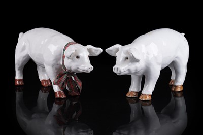 Lot 80 - Two Bavent pigs
