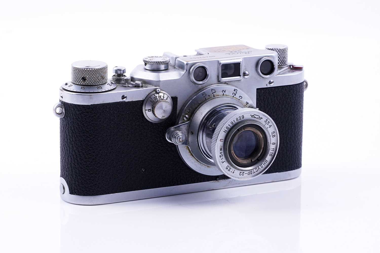 Lot 541 - A Leica 35mm camera, Ernst Leitz, Wetzlar
