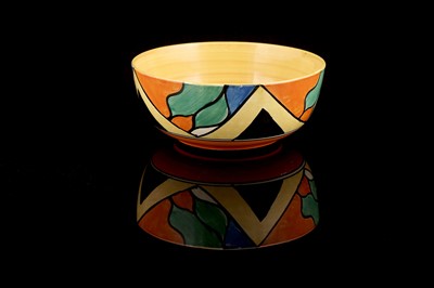 Lot 241 - A Clarice Cliff Bizarre bowl